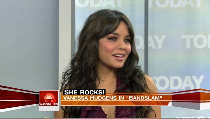 vanessaannehudgens_net-tvshow-todayshow-04aug09-HDcap1329
