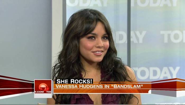vanessaannehudgens_net-tvshow-todayshow-04aug09-HDcap1330