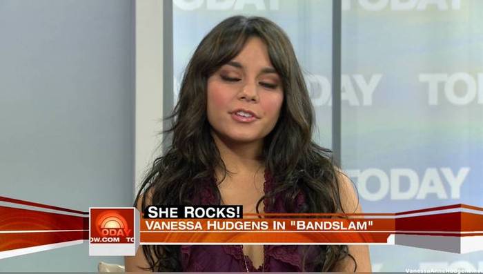 vanessaannehudgens_net-tvshow-todayshow-04aug09-HDcap1394