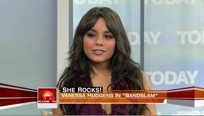 vanessaannehudgens_net-tvshow-todayshow-04aug09-HDcap1395