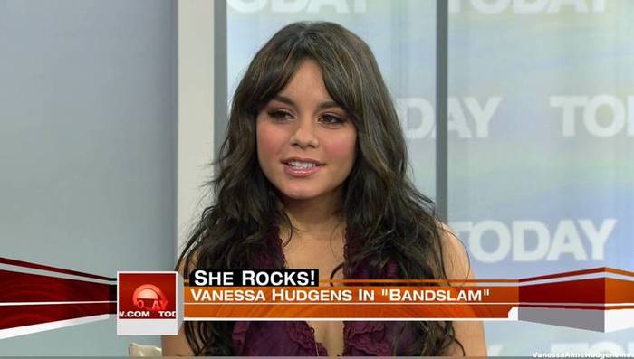 vanessaannehudgens_net-tvshow-todayshow-04aug09-HDcap1396