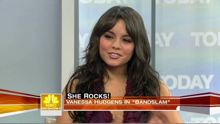 vanessaannehudgens_net-tvshow-todayshow-04aug09-HDcap1410