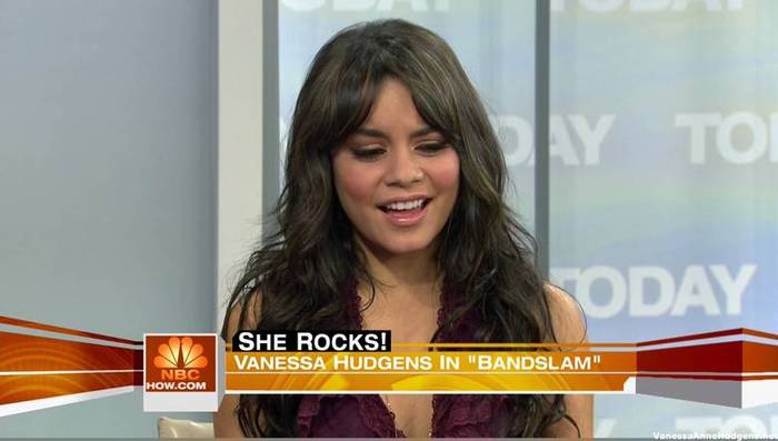 vanessaannehudgens_net-tvshow-todayshow-04aug09-HDcap1417