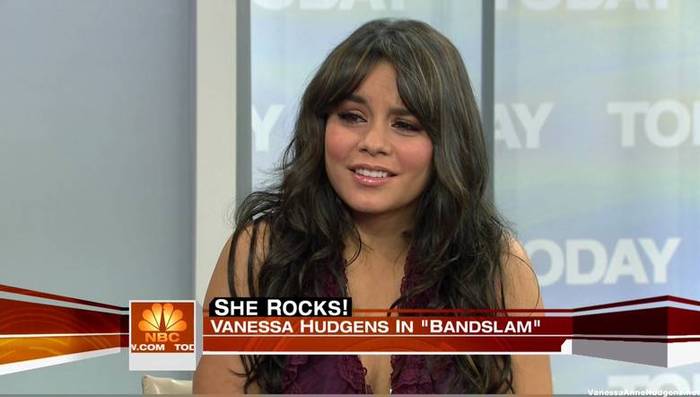 vanessaannehudgens_net-tvshow-todayshow-04aug09-HDcap1422
