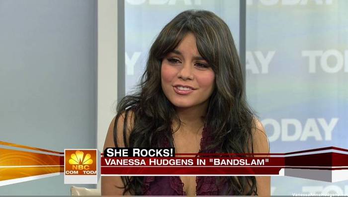 vanessaannehudgens_net-tvshow-todayshow-04aug09-HDcap1424
