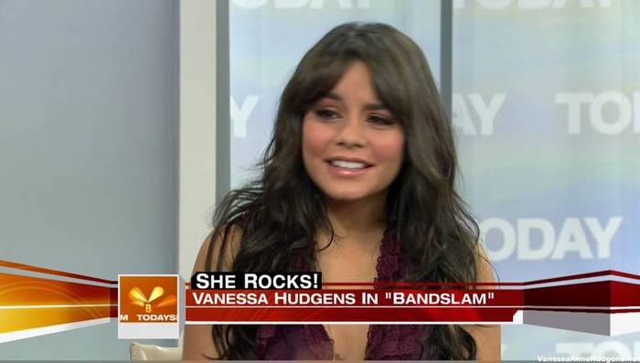 vanessaannehudgens_net-tvshow-todayshow-04aug09-HDcap1428