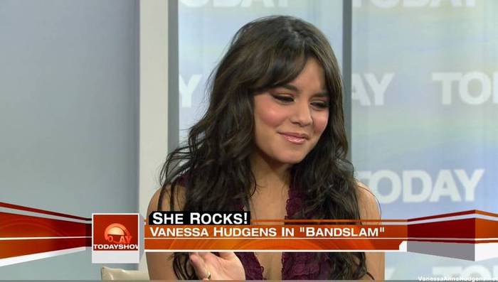 vanessaannehudgens_net-tvshow-todayshow-04aug09-HDcap1433