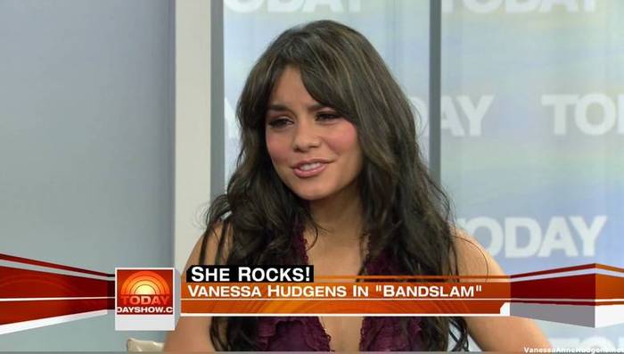 vanessaannehudgens_net-tvshow-todayshow-04aug09-HDcap1437