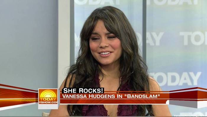 vanessaannehudgens_net-tvshow-todayshow-04aug09-HDcap1440
