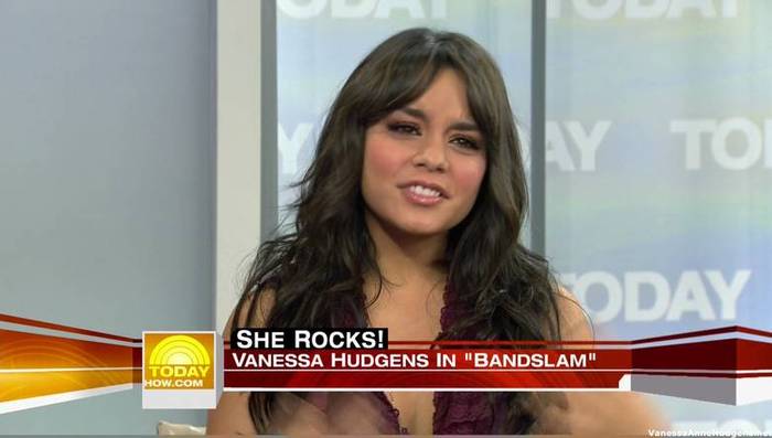 vanessaannehudgens_net-tvshow-todayshow-04aug09-HDcap1444