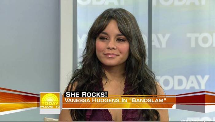 vanessaannehudgens_net-tvshow-todayshow-04aug09-HDcap1447