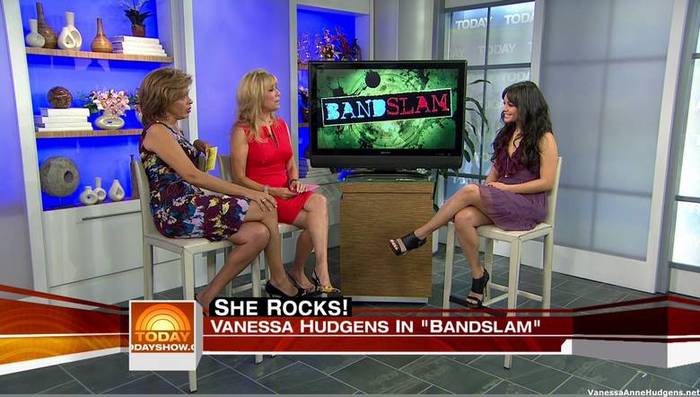 vanessaannehudgens_net-tvshow-todayshow-04aug09-HDcap1455