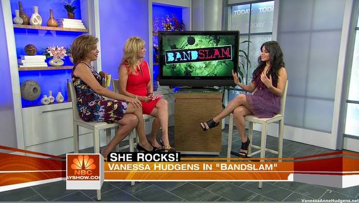 vanessaannehudgens_net-tvshow-todayshow-04aug09-HDcap1486