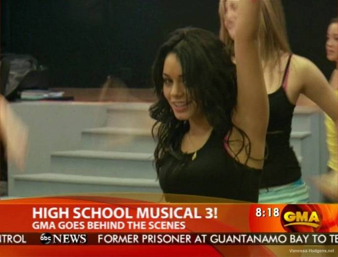 vanessa-hudgens_NET-highschoolmusical3-behind-gma2008may20-051