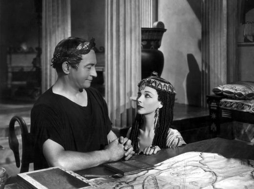 Vivien Leigh in rolul Cleopatrei