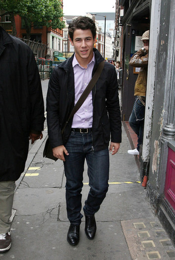 Nick+takes+a+break+gZV6RjBtrr1l - Arriving at Queens Theatre for Les Miserables Rehearsals