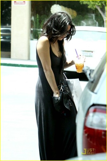 w0gsj4 - 0-Vanessa Hudgens-0