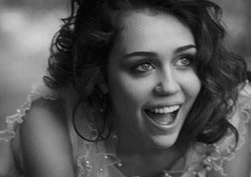 Miley Cyrus - Ce Actrita Alegi