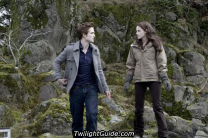 edward-bella-rocks - Twilight Amurg