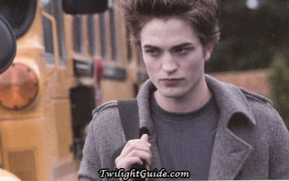 edward-cullen-stares