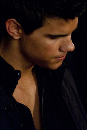 new-moon-movie-pictures-676