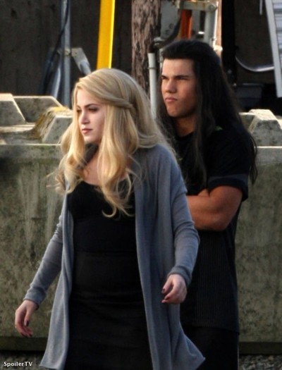 fdtz81 - Rosalie Hale