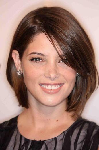 AHWEFNZYQWQFJJXMAWX - Ashley Greene