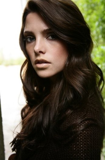 INGCOPIASPMVDULLYRO - Ashley Greene