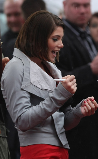 KRMTSZVERRDLJWRLTPI - Ashley Greene