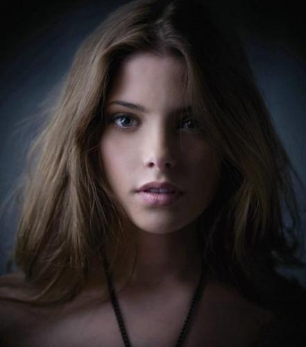 NEKMBFFRZPMXKTYVTXS - Ashley Greene