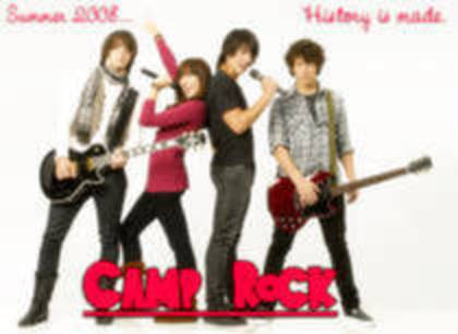 EBLEKENUJESLRZAAVVK - camp rock