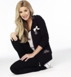 15360168_UJWDVKVJG - poze ashley tisdale