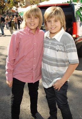Dylan-Sprouse-1217836982 - Dylan si Cole Sprouse