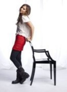 15360044_RFFQADGVL - poze ashley tisdale