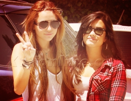 bei5 - Demi Lovato