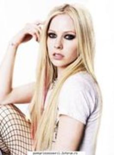 UPPKEQWWYOAKTLIUPXE - poze avril lavigne