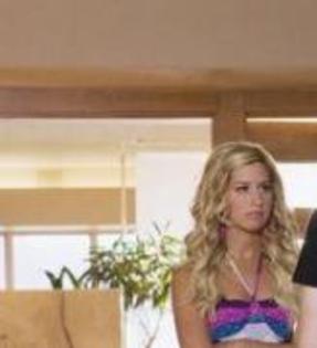 ZGDGHOIMHMRHXIGRYUP - club ashley tisdale