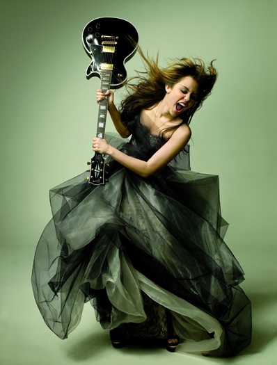 miley-cyrus-901593l - miley cyrus