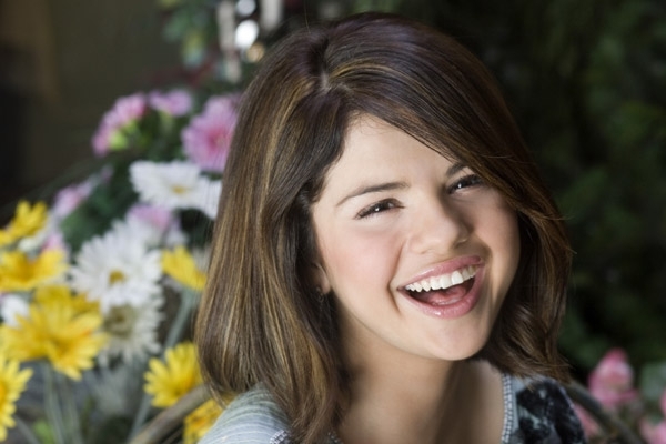 selena-gomez-581768l - selena gomez