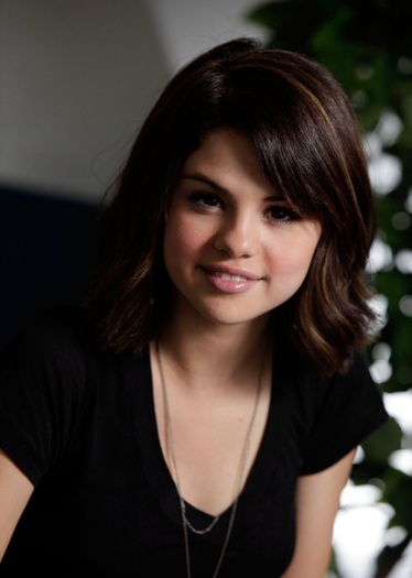 selena-gomez-652535l - selena gomez