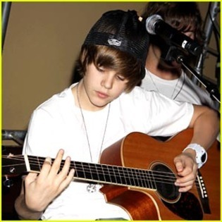 11633252_NGOBYXATR[1]