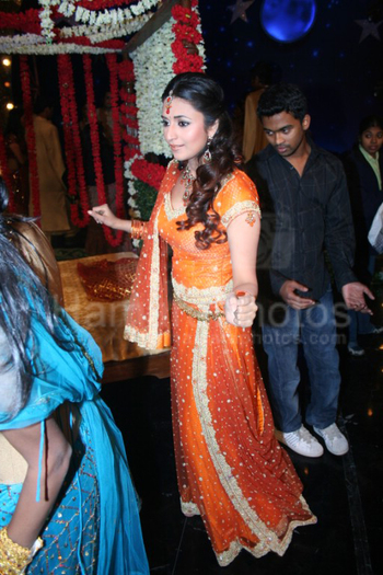Divyanka Tripathi at Zee Valentine shoot at Film City on Feb 9th 2008(1) - ZzZzZ Buna ZzZzZ