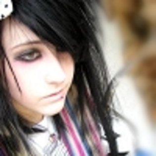 Emo Girl - 2 - poze emo