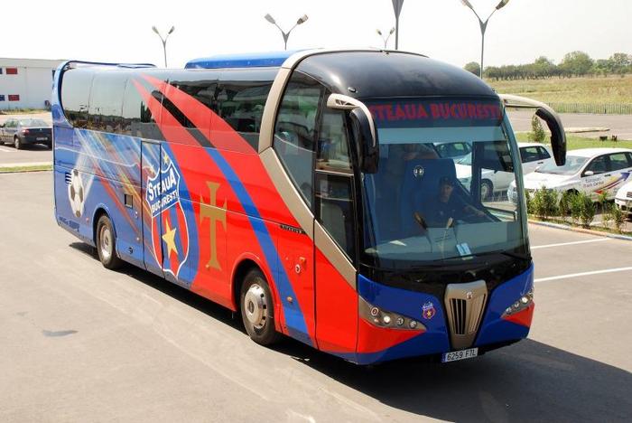 autocar_steaua - FC STEAUA BUCURESTI