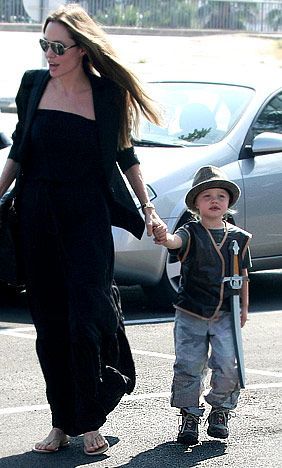  - Brad Pitt si Angelina Jolie  petrecere in cinstea fiicei lor Shiloh