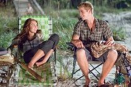 11665315_TRREHJSBM - cateva poze cool cu miley