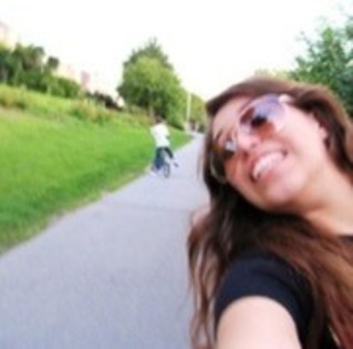 11665402_MOUQVYAUG - cateva poze cool cu miley
