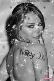 11664962_BWHIWXQNH