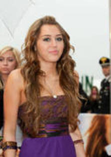 WJXVIRYBCGRWQNTMSOC - 000-Hannah Montana-The Movie-Premiere Roma