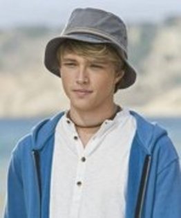 13580616_SHQCLYMCB - Sterling Knight Love LOVE